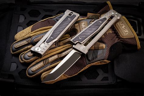 Comes with leather sheath, belt clip and spare parts in a gift box. . Reate exo discontinued